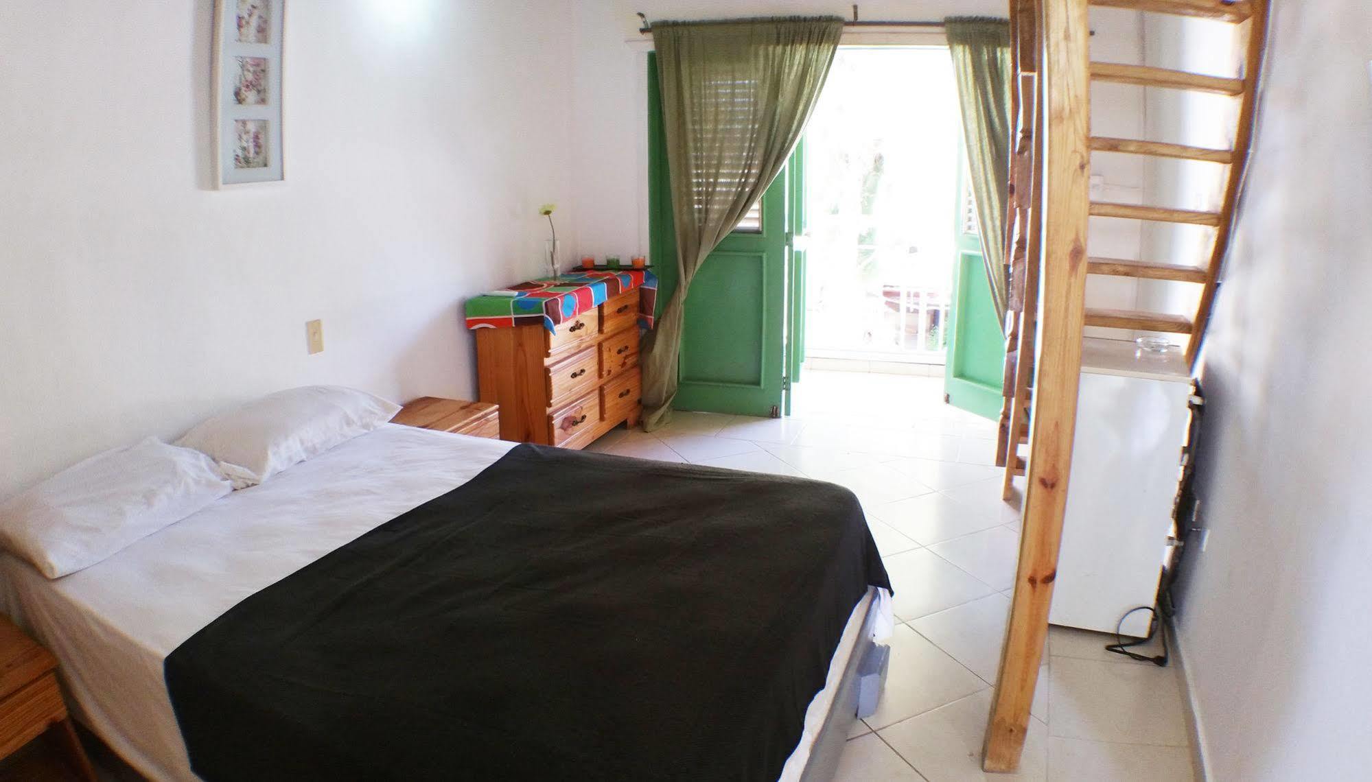 Hotel Los Pinos Las Terrenas Extérieur photo